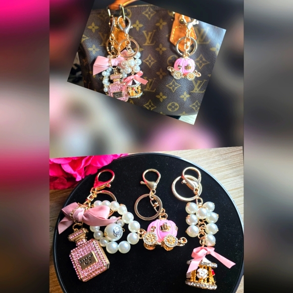 Luxe Glam Handbag & Keychain Bundle – Perfume, Carriage & Carousel - Picture 1 of 2